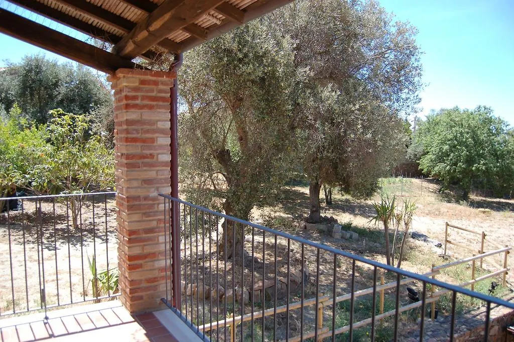 Hôtel La Vecchia Fornace à SantʼAnna Arresi Maison d'hôtes